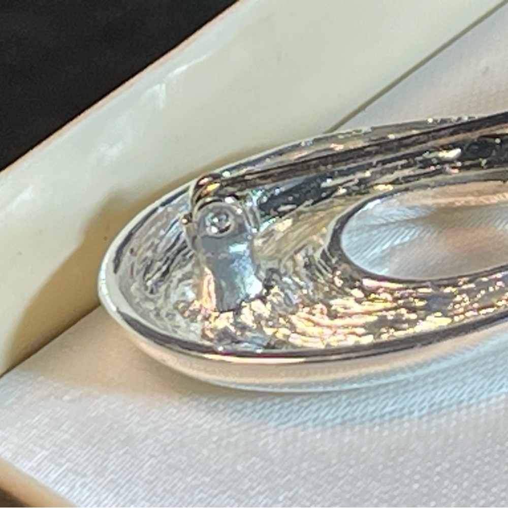 Studio Works Silver Infinite Shape Brooch/Pin - Picture 7 of 9